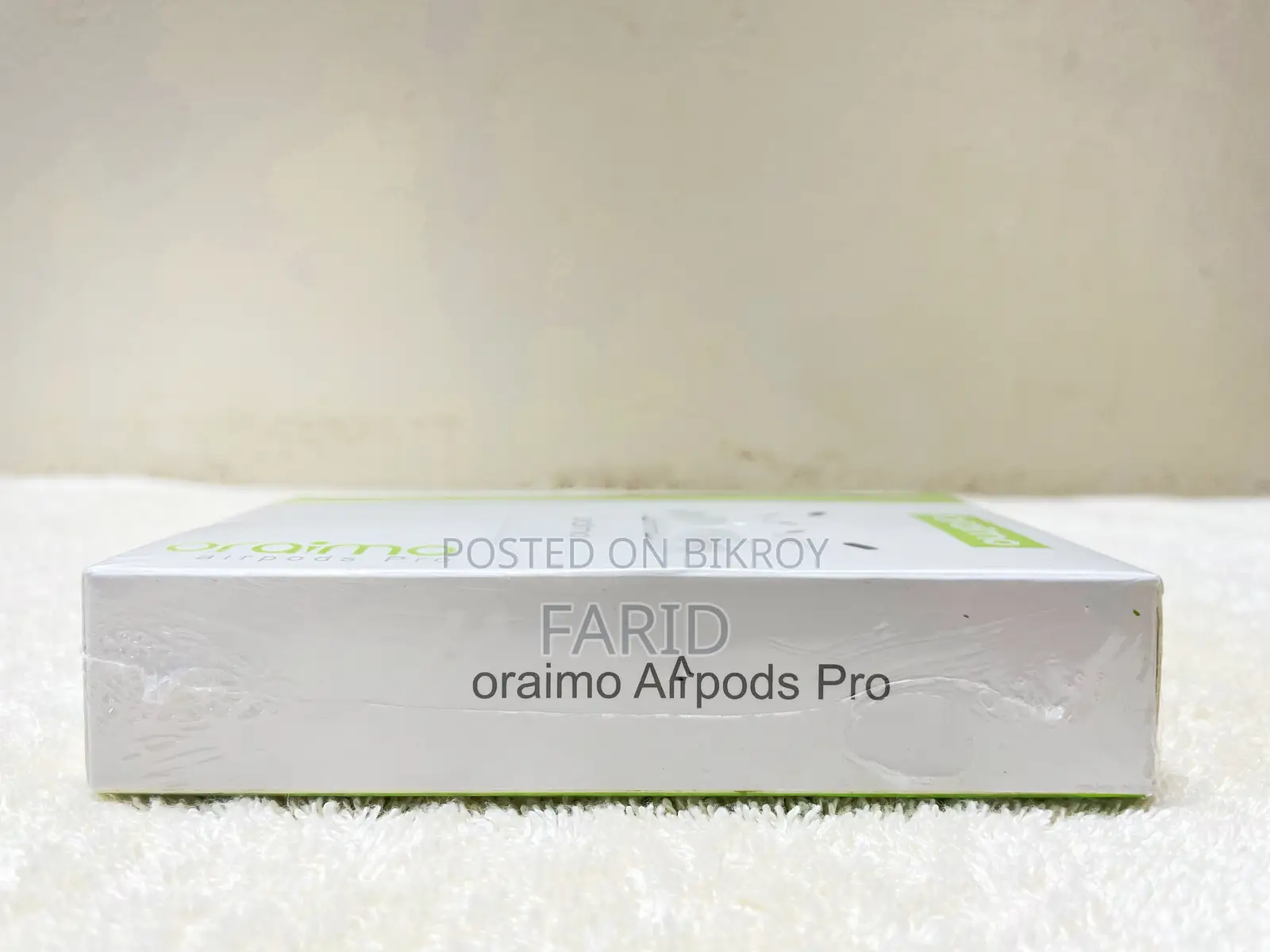 Airpods/ Airbuds