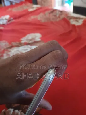 অ্যাপল আইফোন ৭ ১২৮ জিবি হোয়াইট