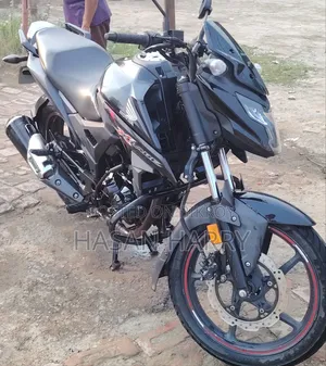হোন্ডা এক্স-ব্লেড ১৬০ ২০২১ ব্ল্যাক