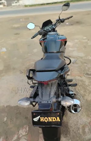 হোন্ডা এক্স-ব্লেড ১৬০ ২০২১ ব্ল্যাক