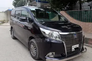 Toyota Noah 1.8 Front-Wheel Drive Hybrid (7 seater) 2016 Blue