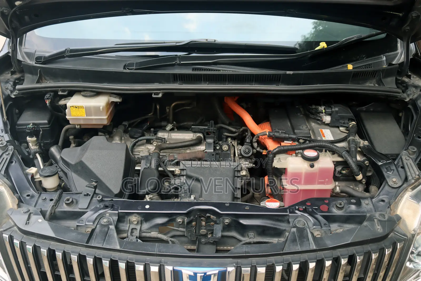 Toyota Noah 1.8 Front-Wheel Drive Hybrid (7 seater) 2016 Blue