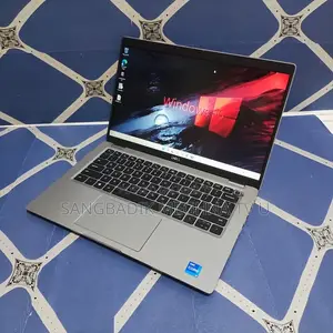 Laptop Dell 3GB Intel SSD 256GB