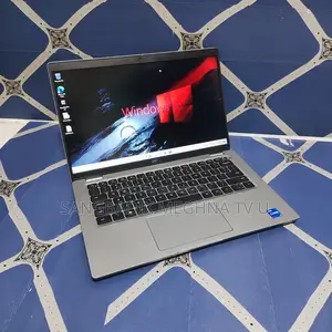 Laptop Dell 3GB Intel SSD 256GB