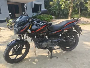 বাজাজ পালসার ১৫০ ২০১৮ কালো