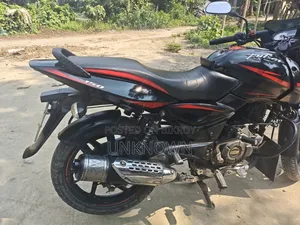 বাজাজ পালসার ১৫০ ২০১৮ কালো