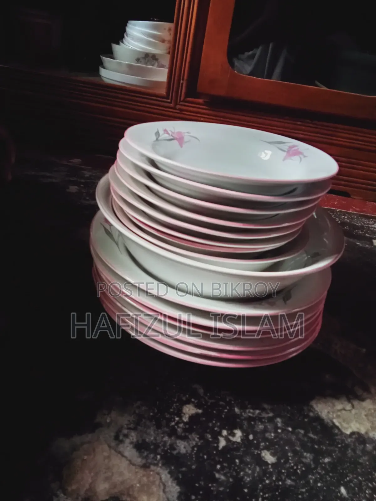 ডিনার সেট নতুন
