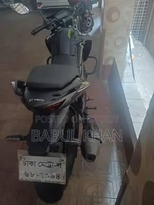 Hero Hunk 150R Xtec 2025 Black