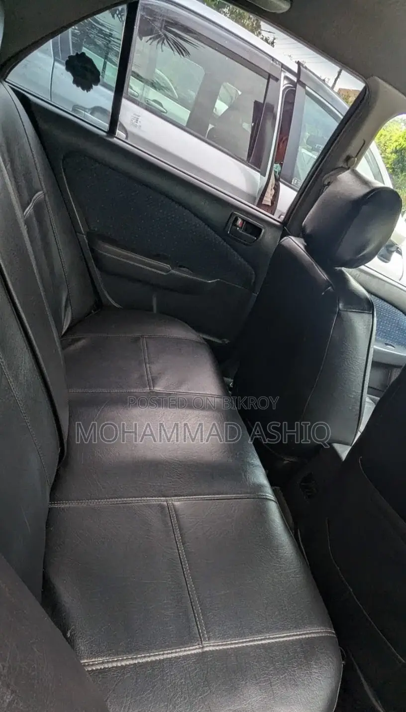 Toyota Carina 1.5 Front-Wheel Drive Sedan 1996 Silver