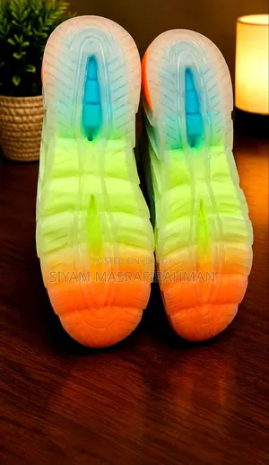✅️"Premium Sneakers" Size 44 (USED)