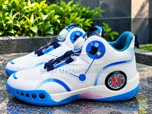 ✅️"Premium White & Navy Blue Sneakers" Size 42 (USED)