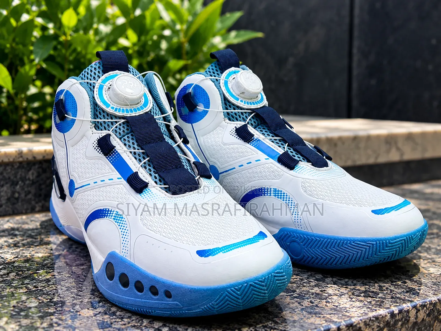 ✅️"Premium White & Navy Blue Sneakers" Size 42 (USED)