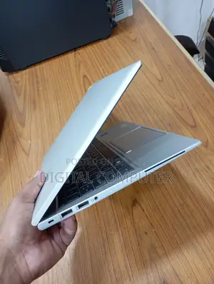 Laptop HP EliteBook 840 G8 16GB Intel Core I5 SSD 512GB