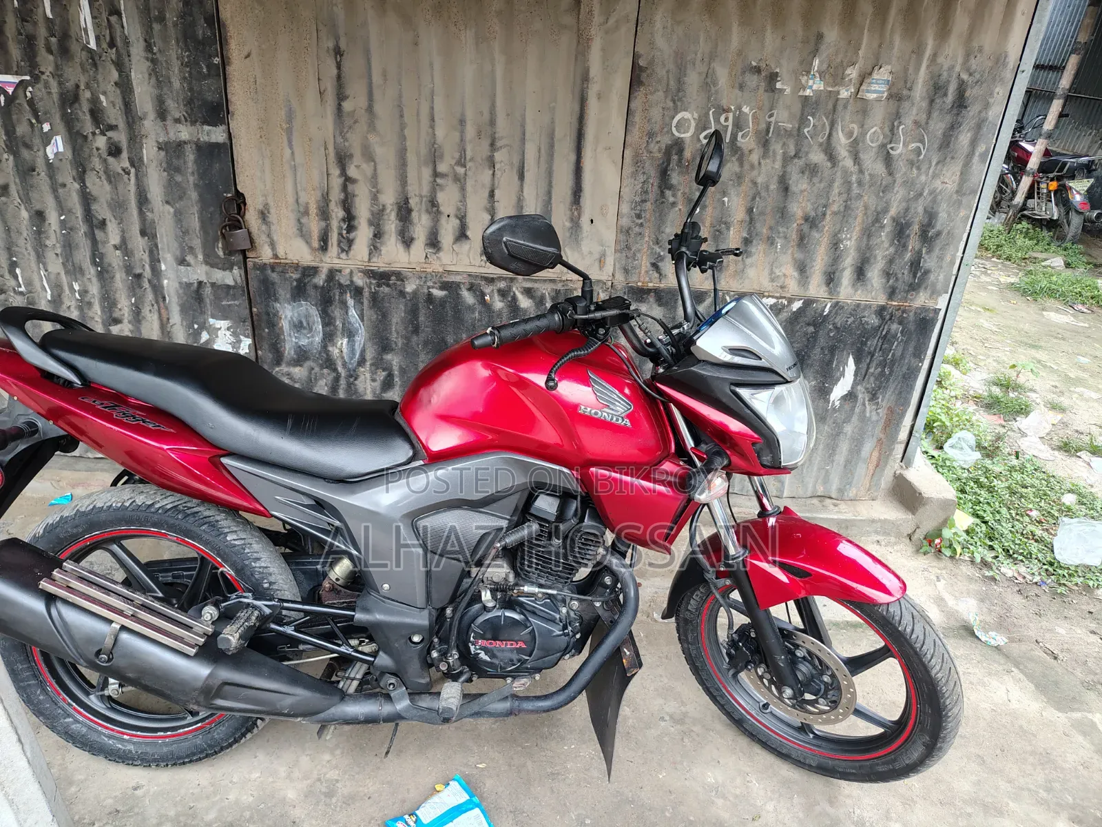 Honda CB 2018 Red