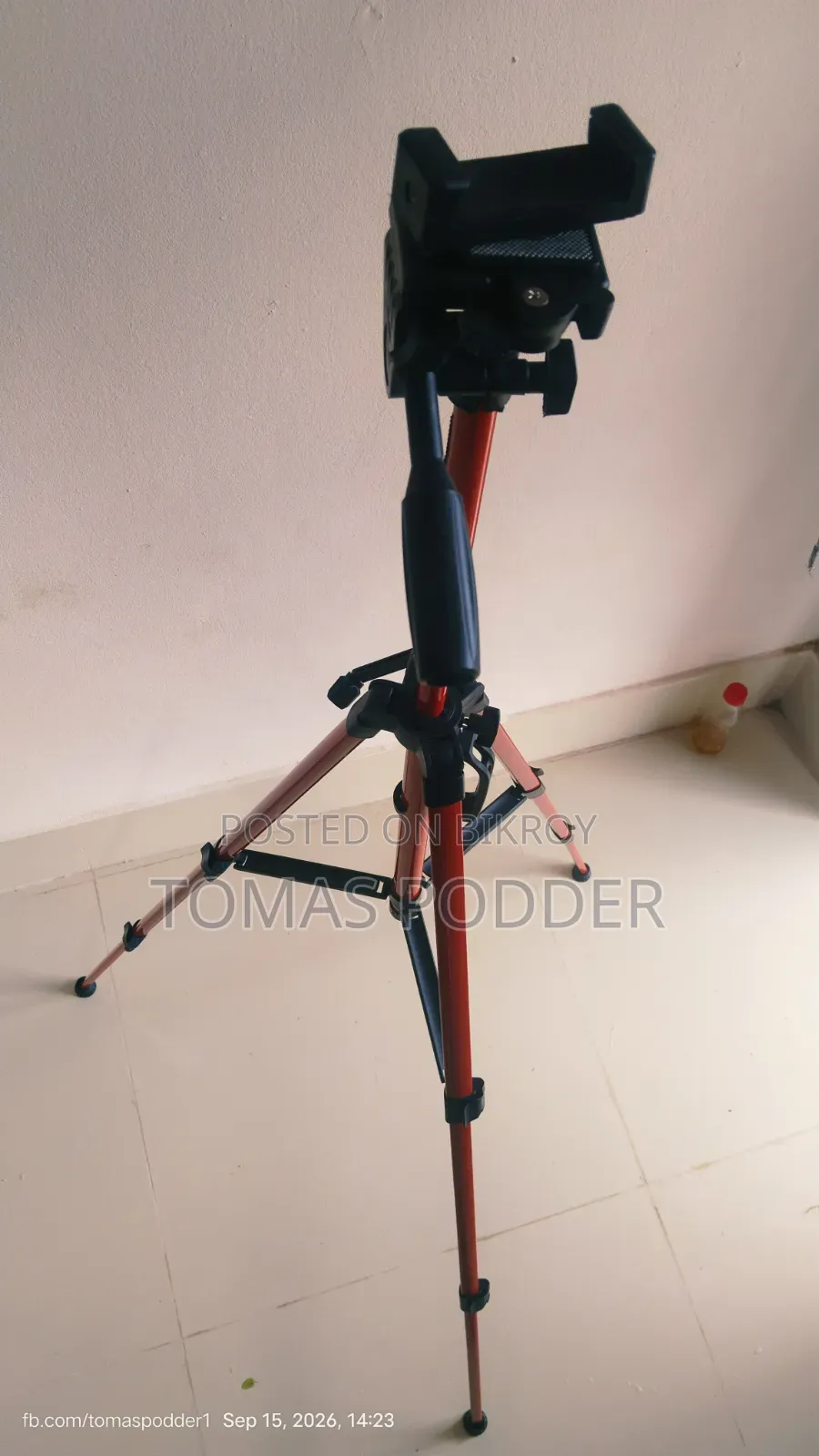 মোবাইল/ ইজ্ঞিয়ার স্টান্ড