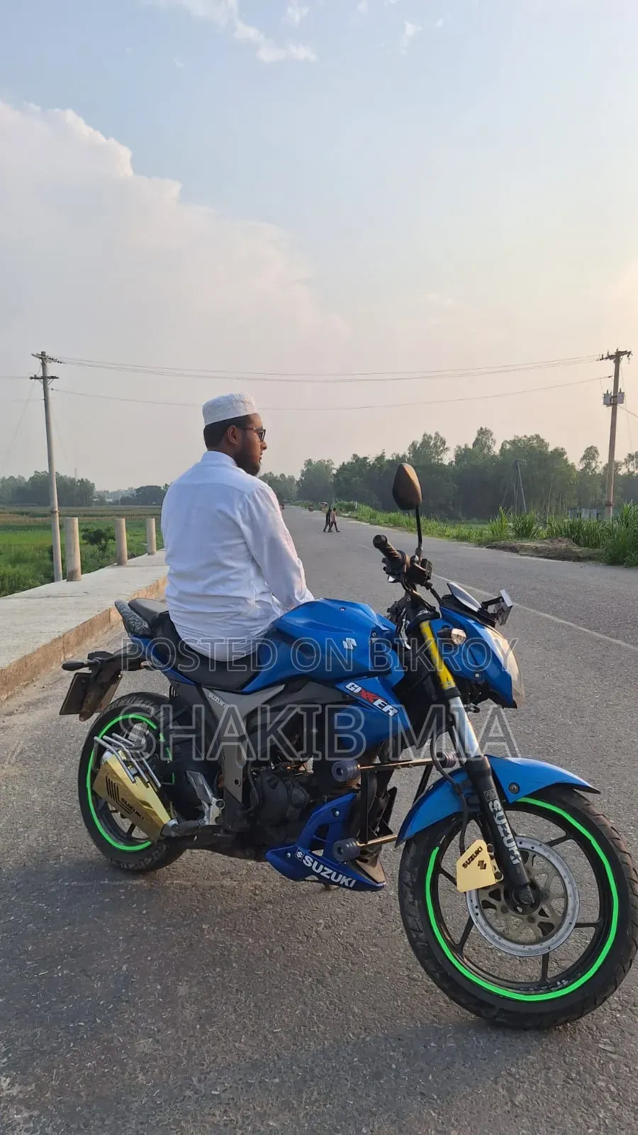 সুজুকি জিক্সার ২০১৫ নীল