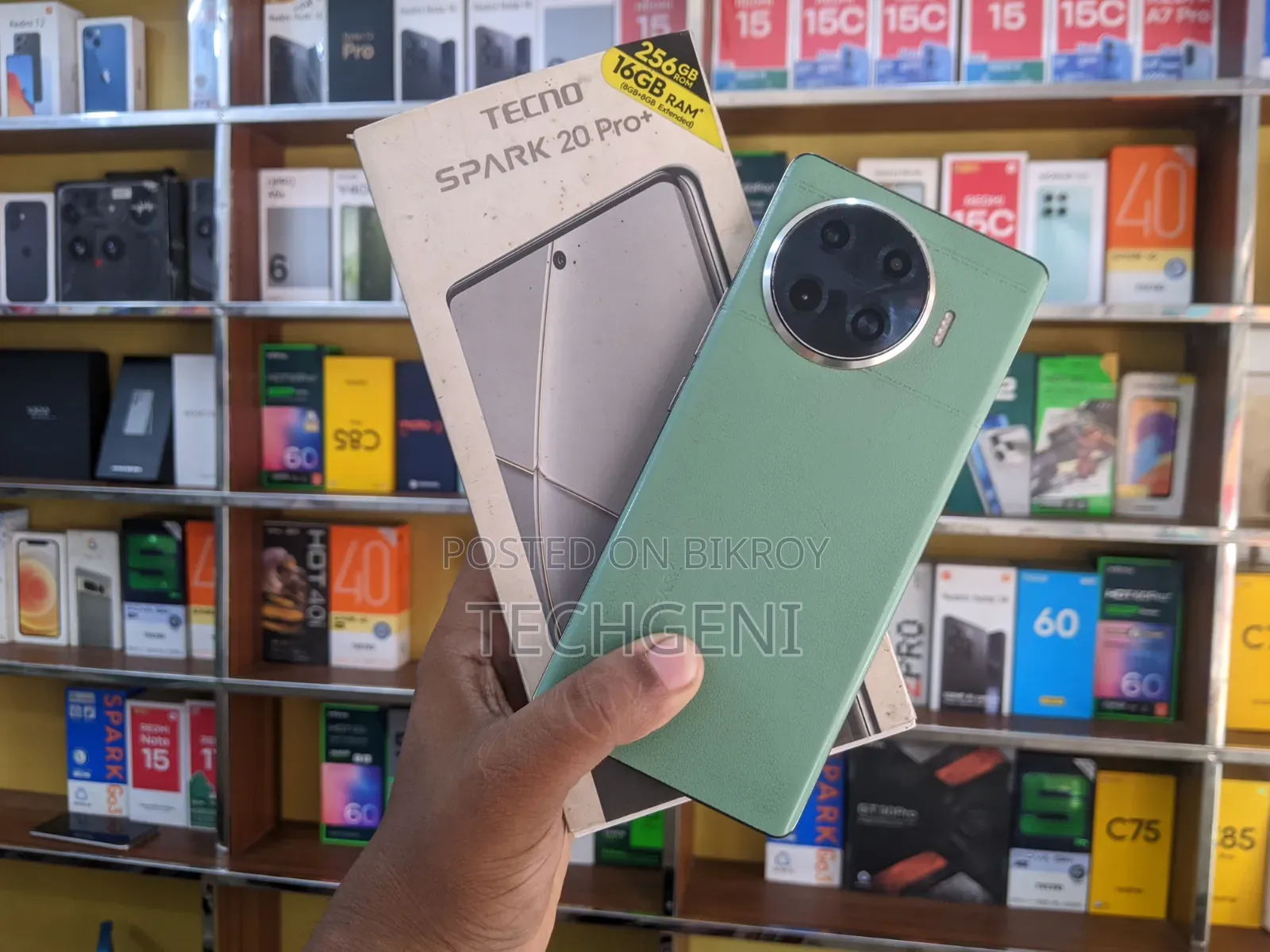 Tecno Spark 20 Pro Plus 256 GB Green