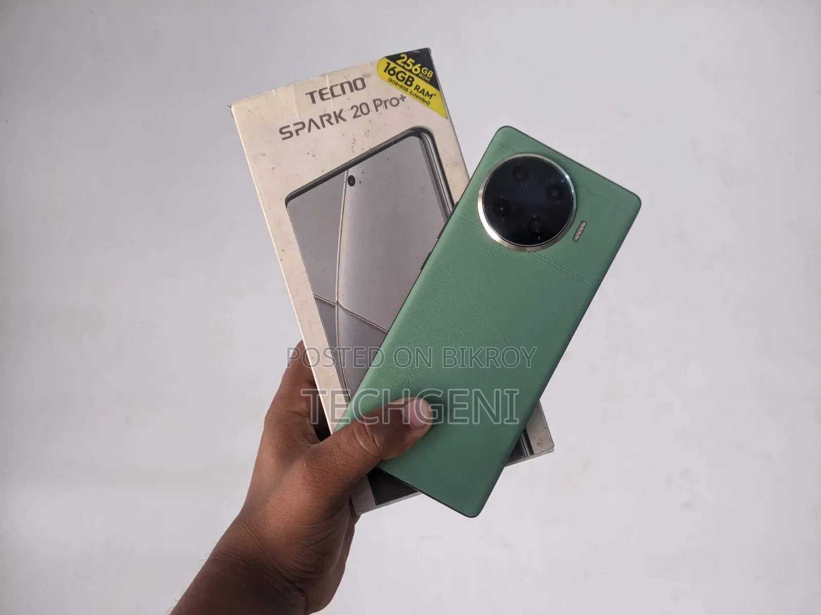 Tecno Spark 20 Pro Plus 256 GB Green