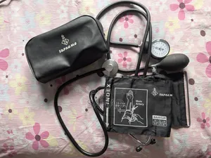 ব্লাড প্রেশার মাপার মেশিন