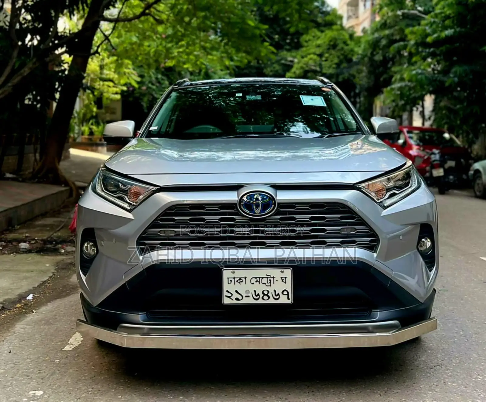 Toyota RAV4 XLE AWD 2019 Gray