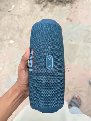 JBL Charge 5