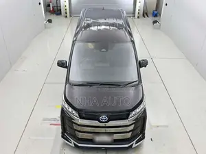 Toyota Noah 2022 Purple