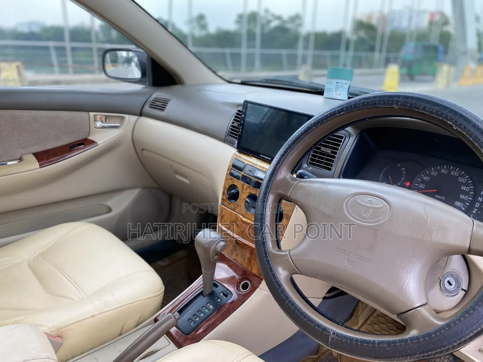 Toyota Corolla 2002 White