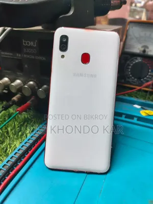 Samsung Galaxy A30 64 GB White
