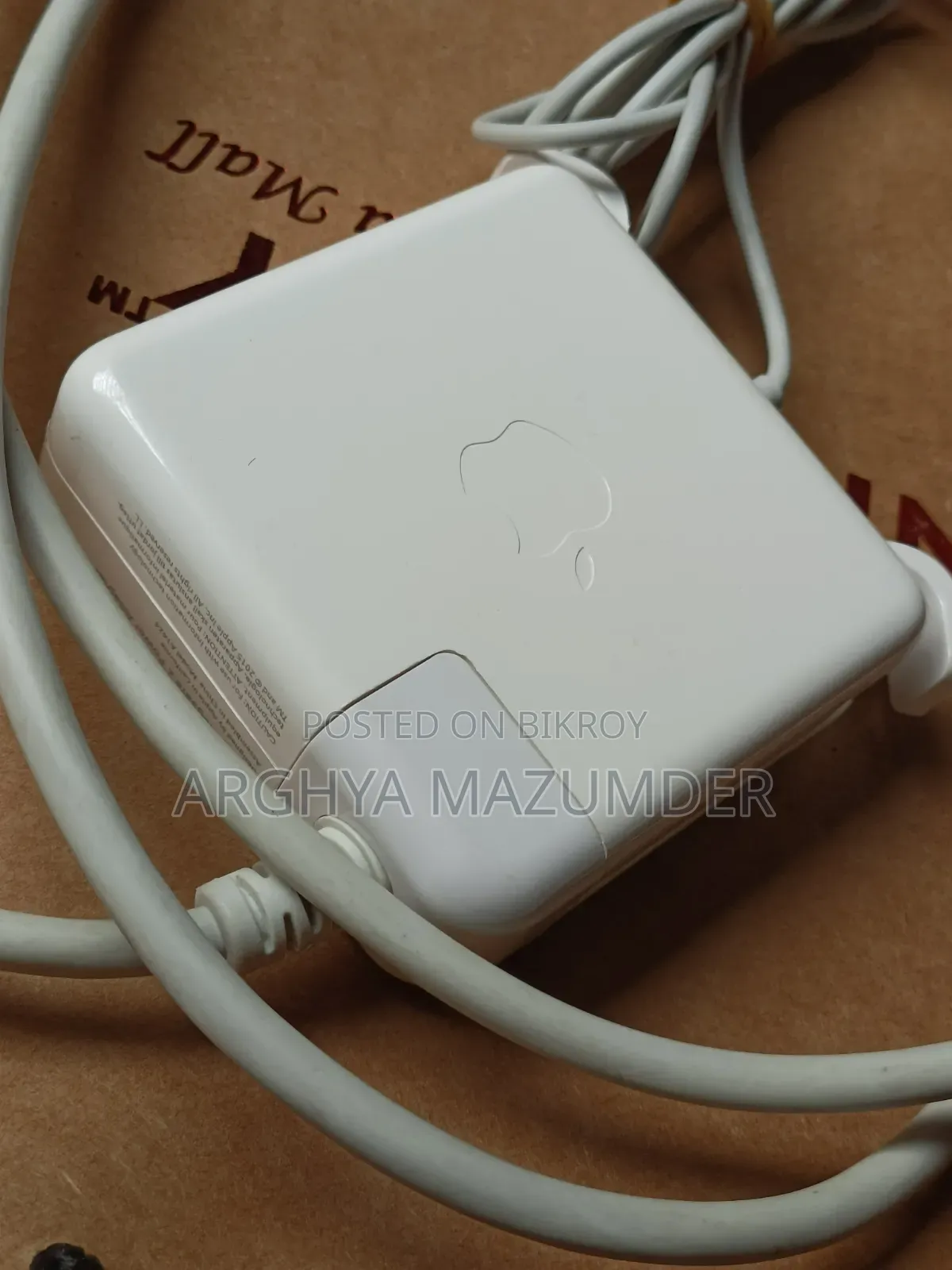 Apple Magsafe 2 Power Adapter (85watt) / Macbook Charger 85watt