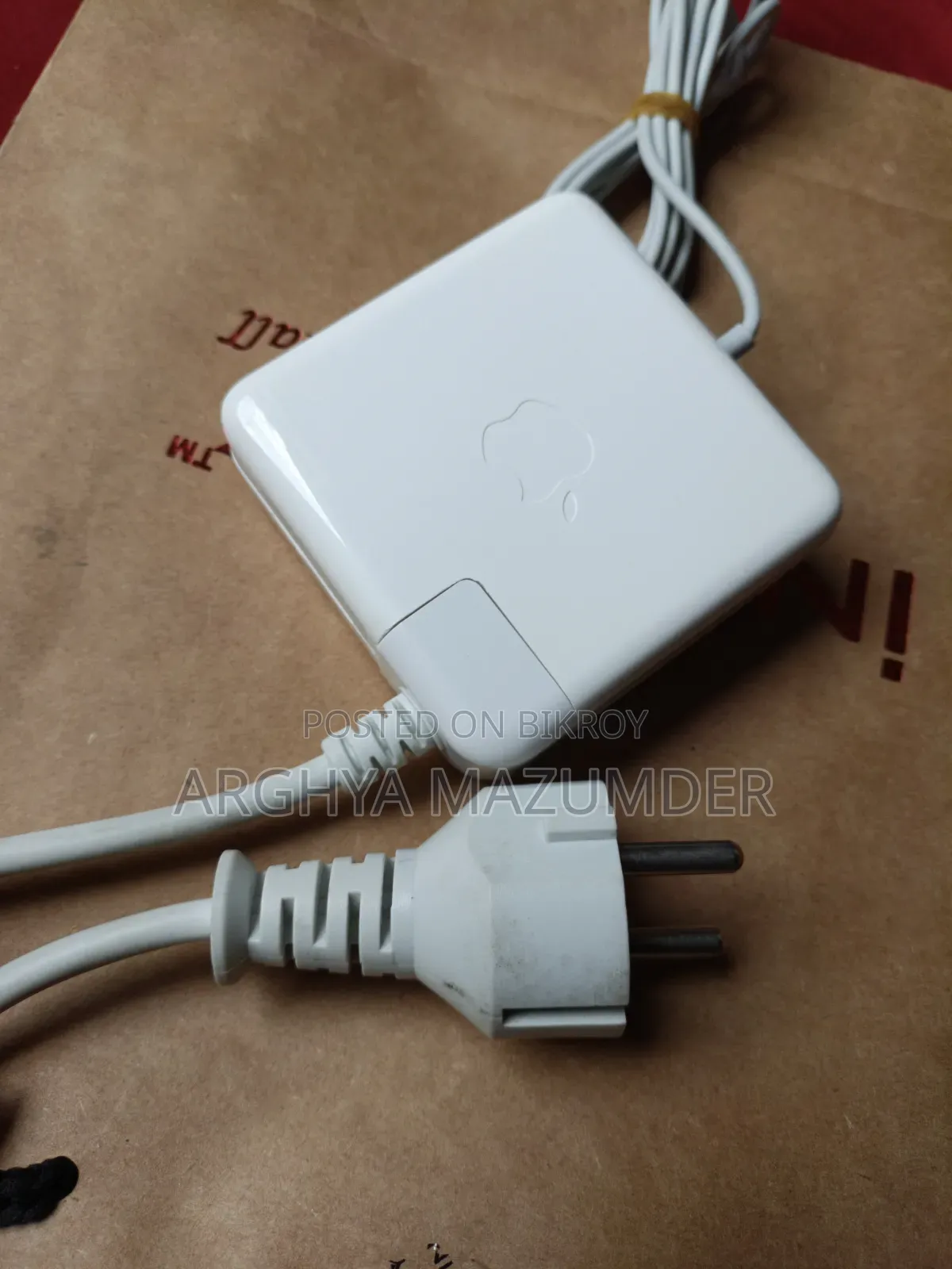 Apple Magsafe 2 Power Adapter (85watt) / Macbook Charger 85watt
