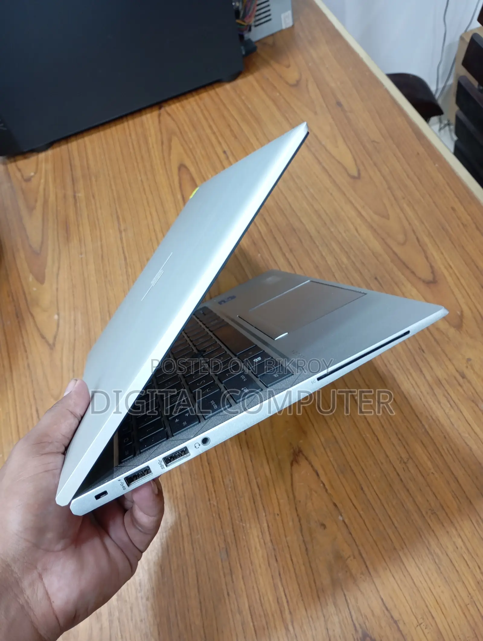Laptop HP EliteBook 840 G8 16GB Intel Core I5 SSD 256GB