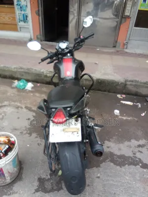 কিওয়ে আরকেএস ১০০ ২০১৭ ব্ল্যাক