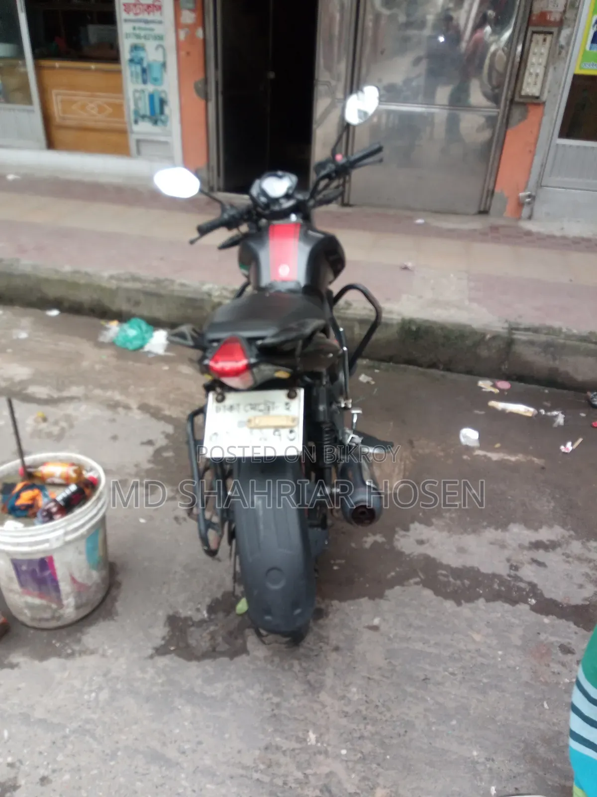 কিওয়ে আরকেএস ১০০ ২০১৭ ব্ল্যাক