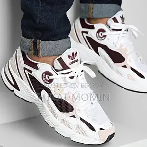 Original Adidas Astir IE6986 | Brand New | Uncommon Colorway