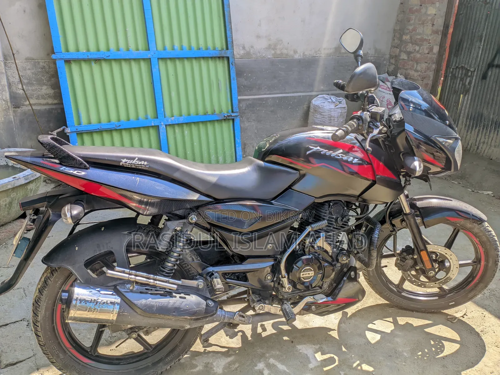 বাজাজ পালসার ১৫০ ২০২১ কালো