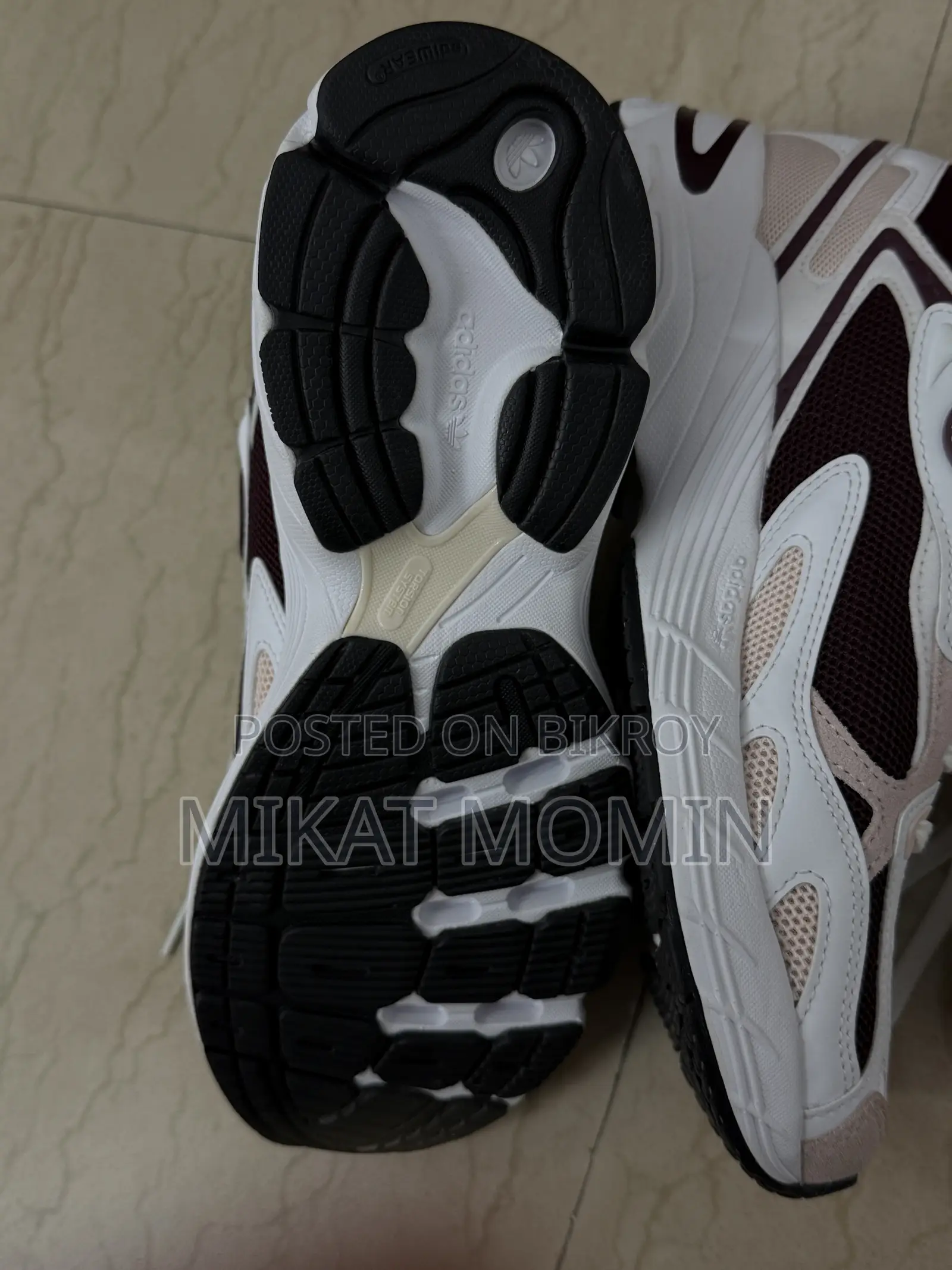 Original Adidas Astir IE6986 | Brand New | Uncommon Colorway
