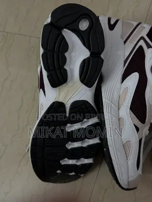 Original Adidas Astir IE6986 | Brand New | Uncommon Colorway