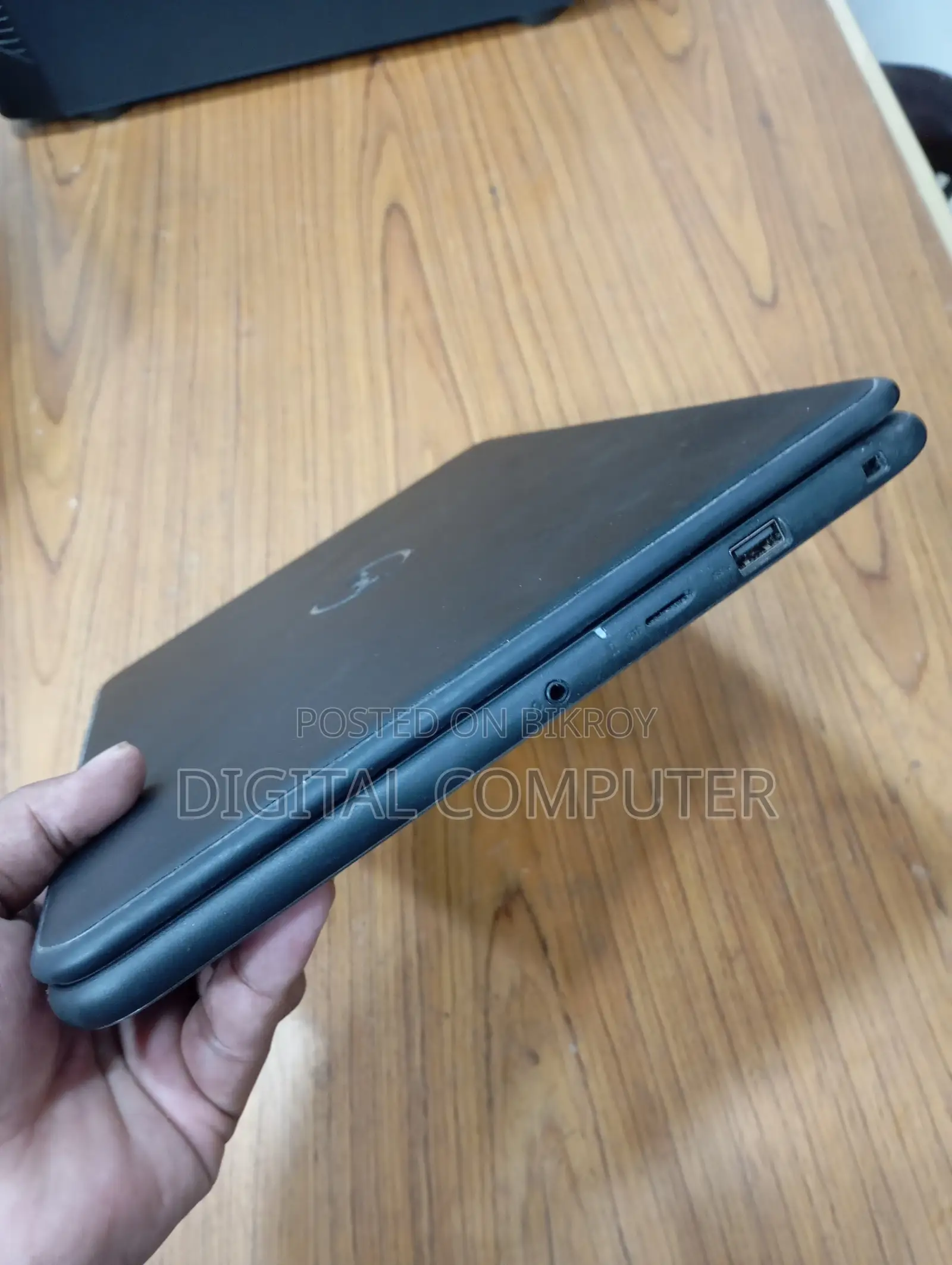 Laptop Dell Latitude 3190 8GB Intel Pentium SSD 128GB