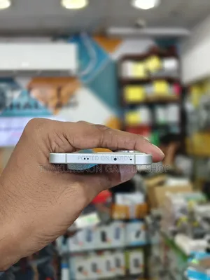 ওপ্পো রেনো ২৫৬ জিবি সাদা