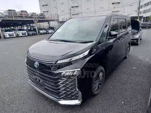 Toyota Voxy 2022 Black