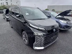 Toyota Voxy 2022 Black