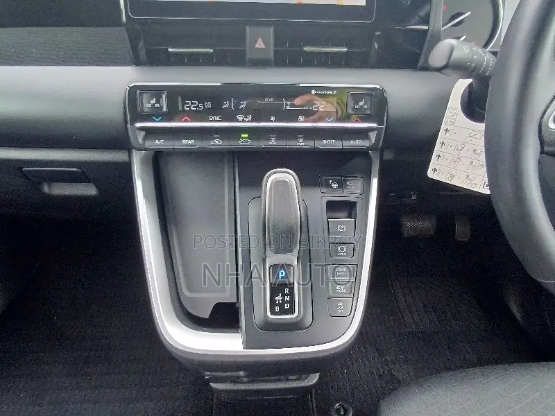 Toyota Voxy 2022 Black