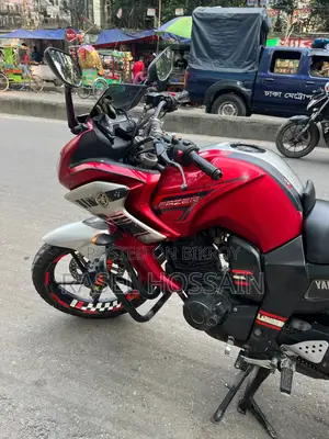 Yamaha Fazer V1 2011 Red