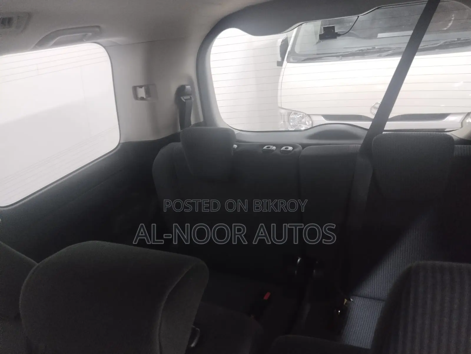 Toyota Noah 2.0 FWD (8 Seater) 2020 Silver