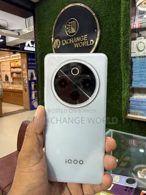 আইকিউও জেড১০ ১২৮ জিবি সাদা