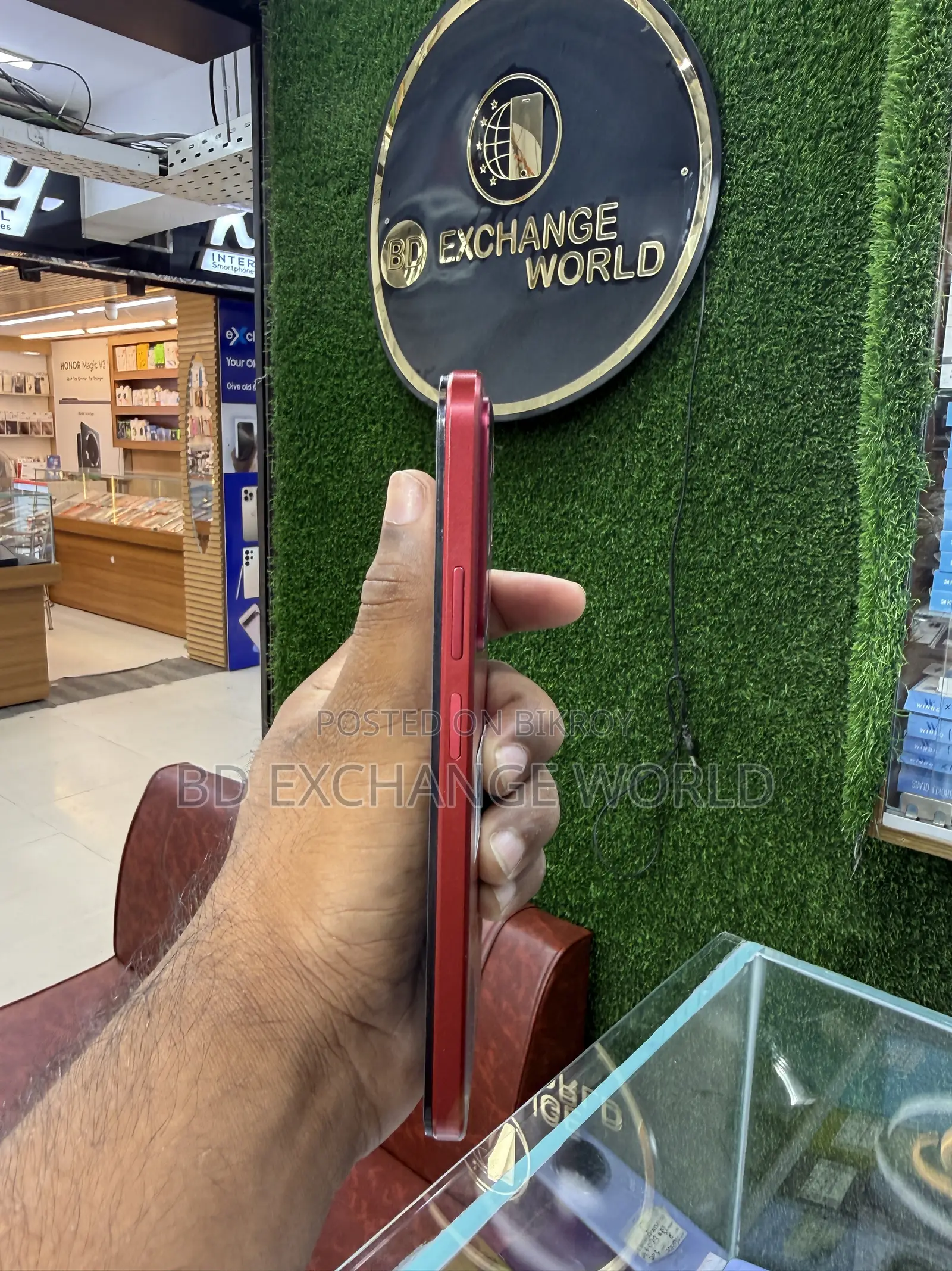 নতুন রিয়েলমি ১৫এক্স ১২৮ জিবি রেড