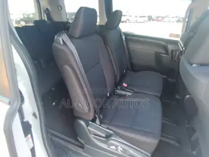 Toyota Noah 1.8 FWD Hybrid (7 Seater) 2021 Pearl