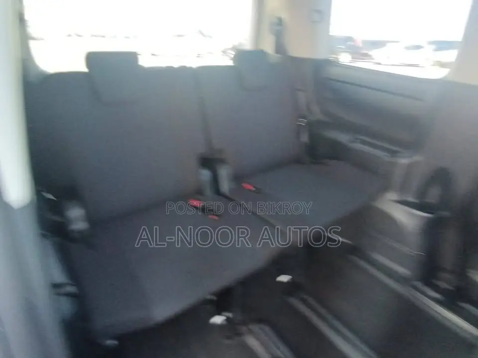 Toyota Noah 1.8 FWD Hybrid (7 Seater) 2021 Pearl