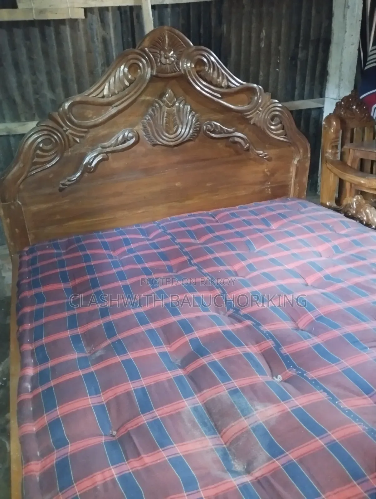 মেহগনি কাটের ৬ফুটি পালং