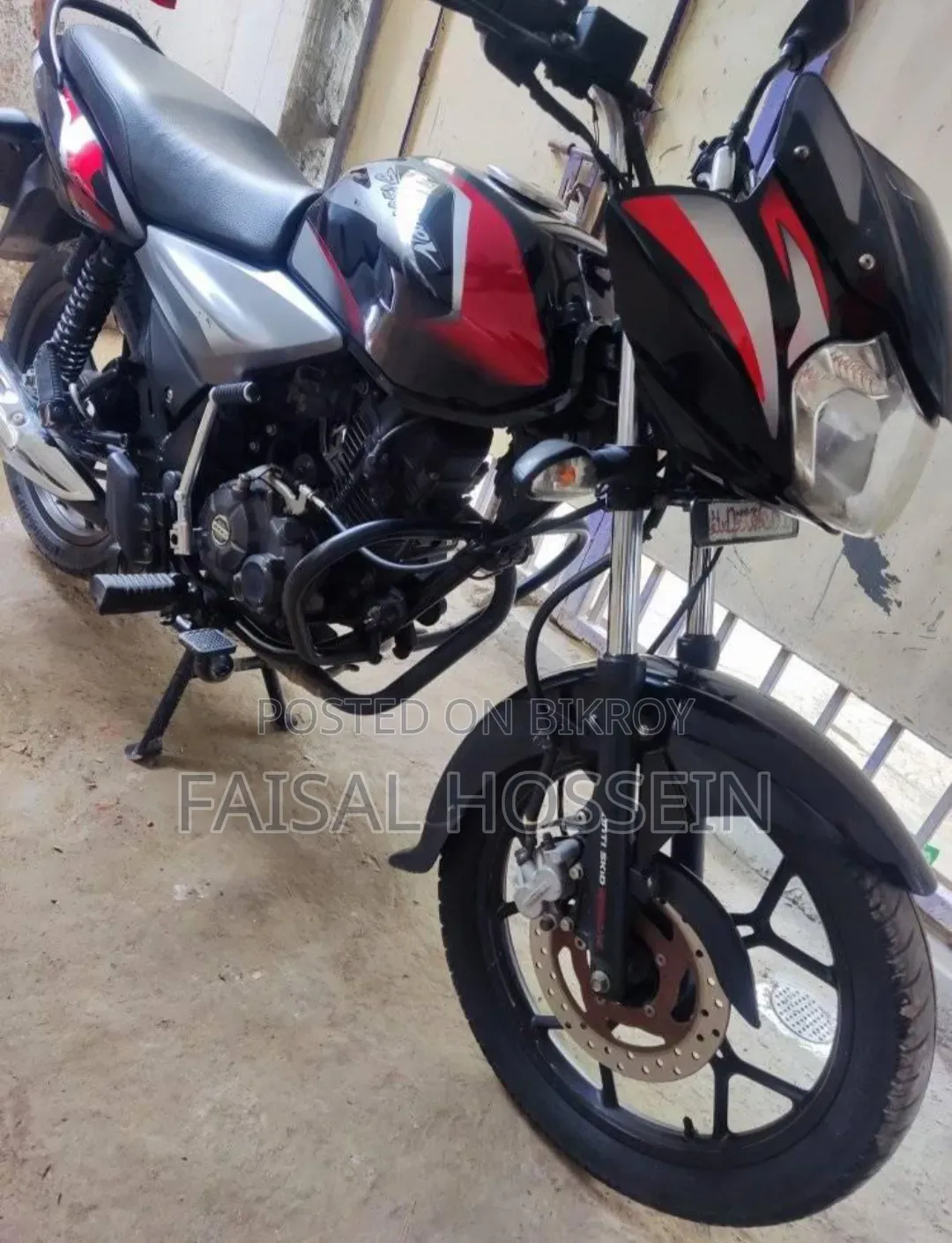 Bajaj Discover 125 2021 Black